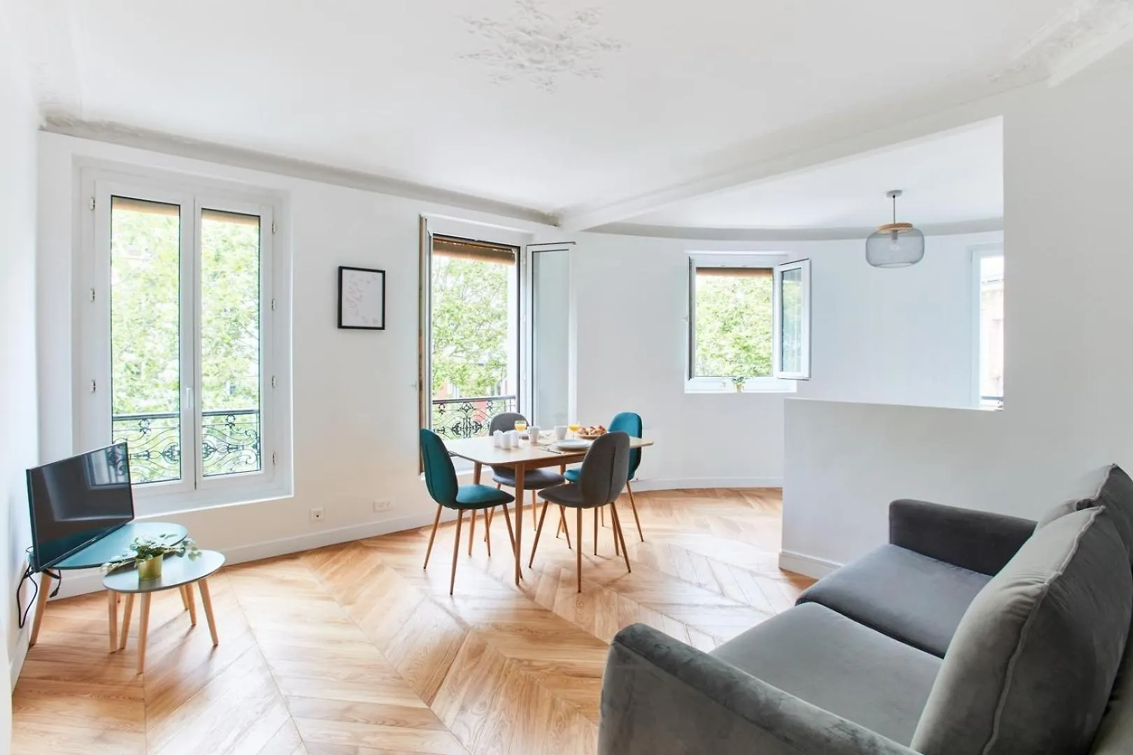 Bnbnook - Bright 1Br Near Montmartre & Sacre-Coeur Paris 0*,  France
